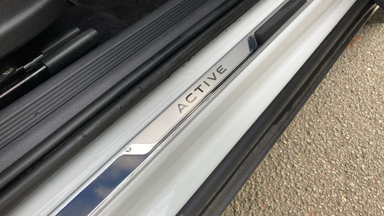 Volkswagen T-Cross 1.0 TSI 110 Active 5dr Petrol Estate